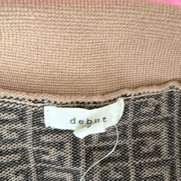 Debut Knit Collared Crop Top Shirt, Size Small - Picture 3 of 3